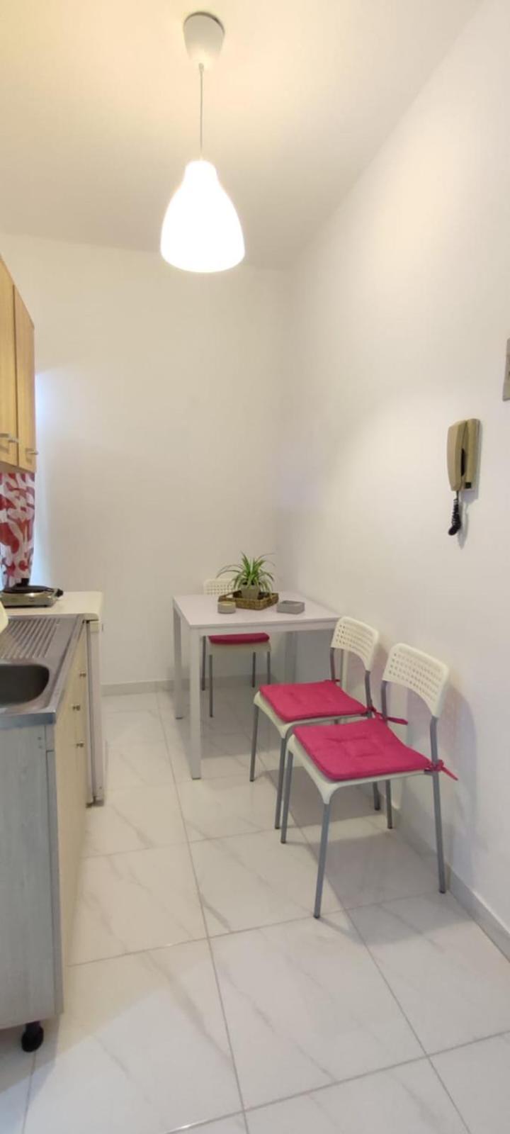 Little Hause Hotel Псахудиа Екстериор снимка